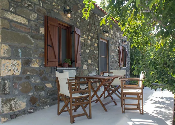 Perivoli Stone House