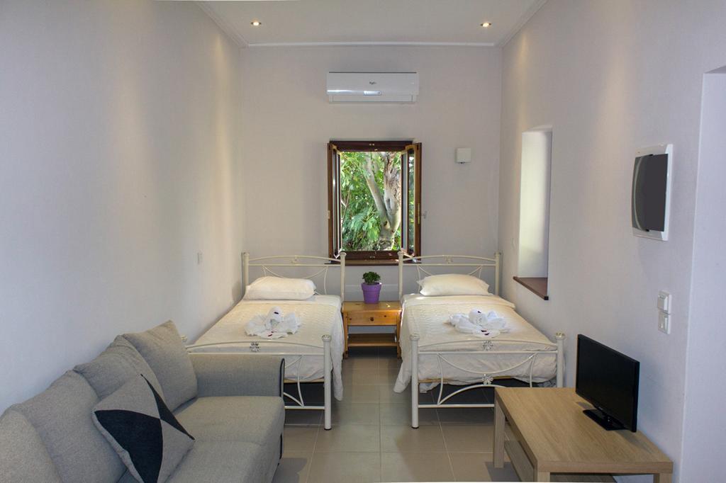 Perivoli Stone House Holiday home Skala Eresou